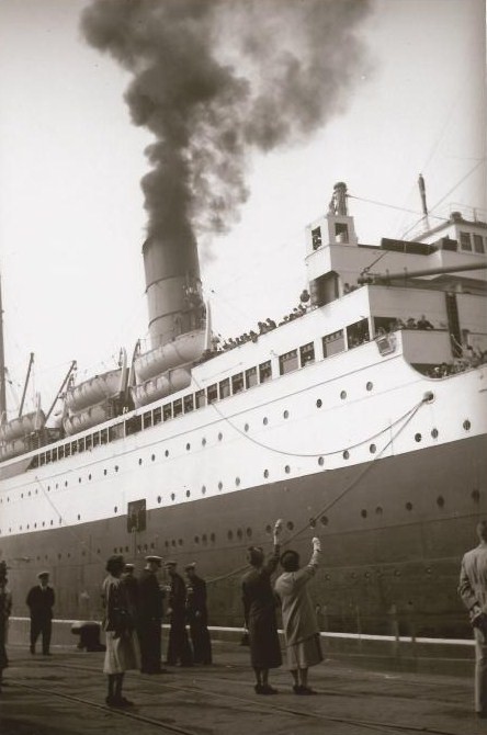 Aus 006
