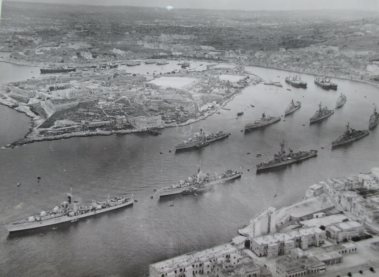 Archival photograph — description pending review