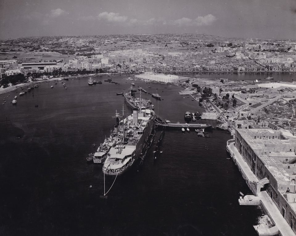 Archival photograph — description pending review