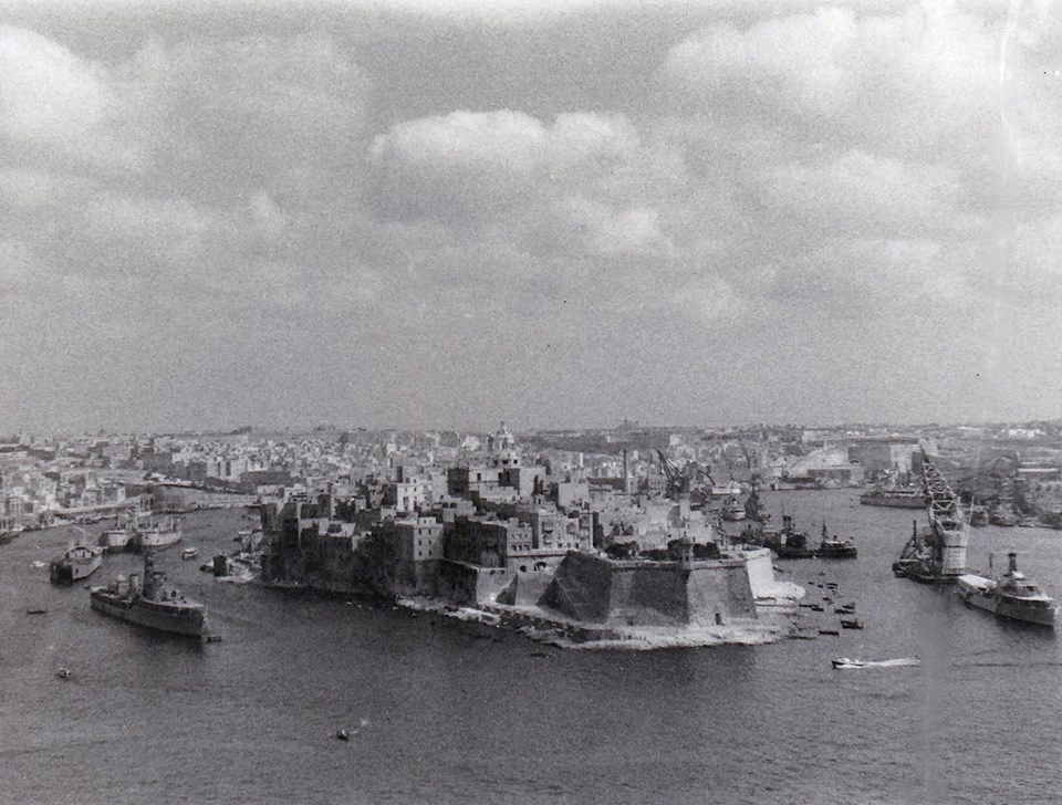 Archival photograph — description pending review