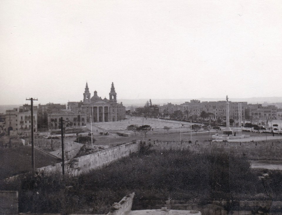 Archival photograph — description pending review