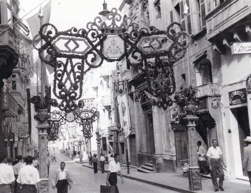 Archival photograph — description pending review
